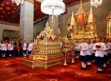 รัชกาลที่ 10 พระราชพิธีบรมราชาภิเษก หมู่พระมหามณเฑียร