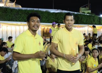 กวินทร์-วันเฉลิม จุดเทียนถวายพระพรชัยมงคล
