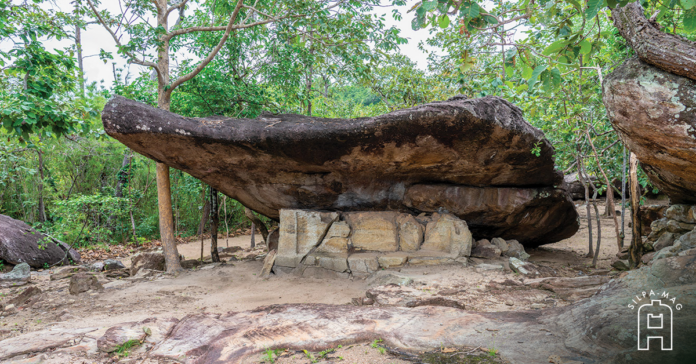 เพิงหิน ภูพระบาท อุทยานประวัติศาสตร์ภูพระบาท บ้านผือ อุดรธานี