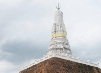 พระประโทนเจดีย์ นครปฐม สถูป ศิลปะ ทวารวดี เรือนธาตุ อย่าง ปราสาท สถูปและปราสาทต่างกันอย่างไร