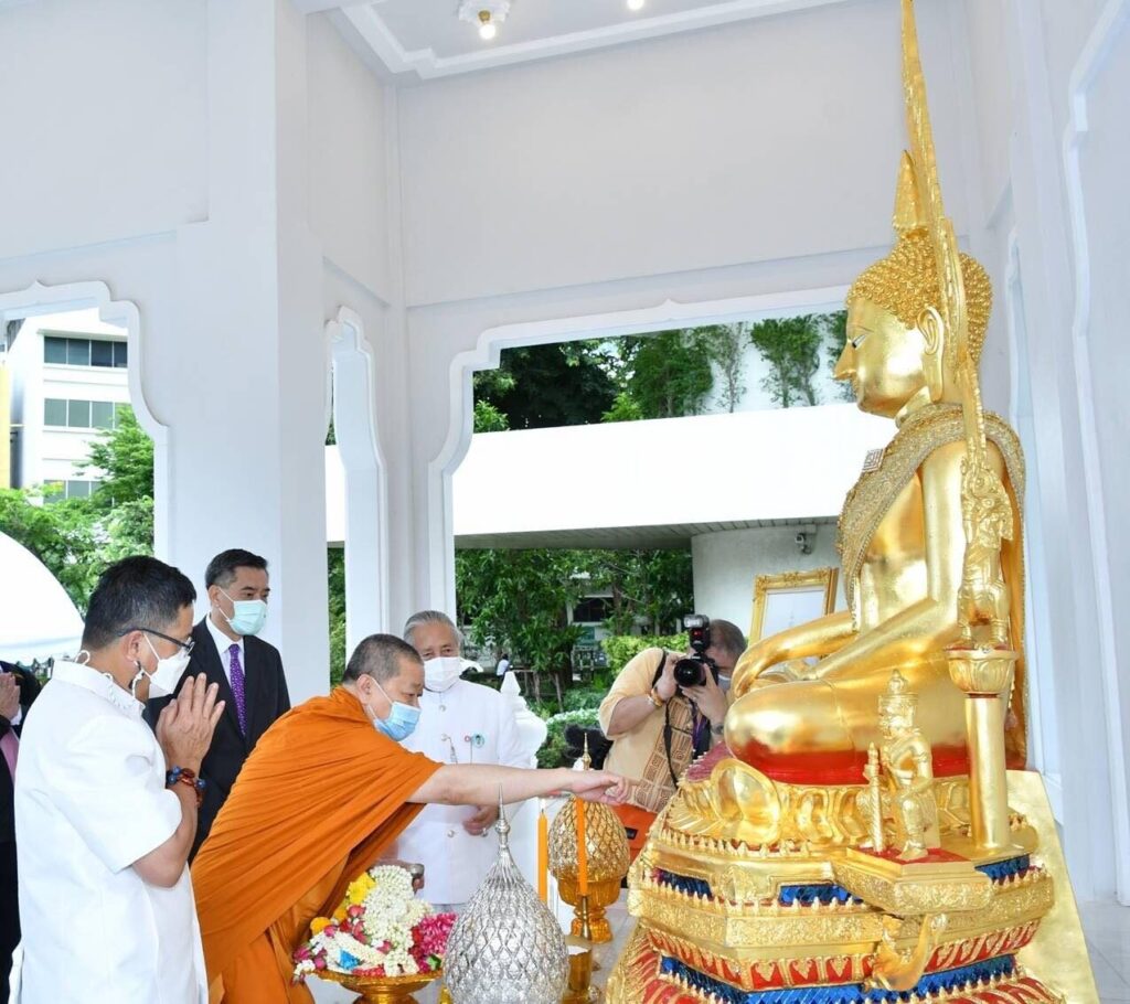 พระพุทธมิ่งมงคลปสิทธิผลธาดา การบินไทย
