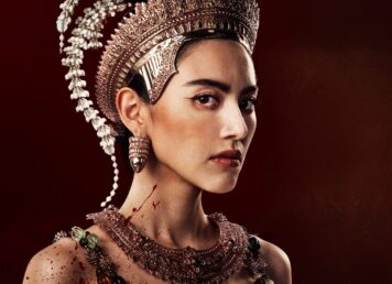 ใหม่ ดาวิกา รับบท ท้าวศรีสุดาจันทร์ พระสนมเอกในสมัยอยุธยา ในละคร เรื่อง แม่หยัว แม่อยู่หัวศรีสุดาจันทร์เรืองอำนาจ