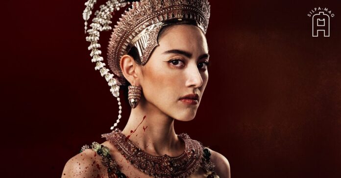 ใหม่ ดาวิกา รับบท ท้าวศรีสุดาจันทร์ พระสนมเอกในสมัยอยุธยา ในละคร เรื่อง แม่หยัว แม่อยู่หัวศรีสุดาจันทร์เรืองอำนาจ