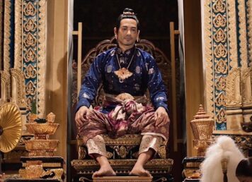 สมเด็จพระไชยราชาธิราช จากละครแม่หยัว ช่อง one31 ประกอบ สมเด็จพระรัฏฐาธิราช