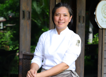 “เชฟโบ-ดวงพร ทรงวิศวะ” ผู้ร่วมก่อตั้งร้านอาหารโบ.ลาน เจ้าของรางวัลเชฟหญิงที่ดีที่สุดของเอเชีย ประจำปี 2556 Taste of Thai Tales การบินไทย