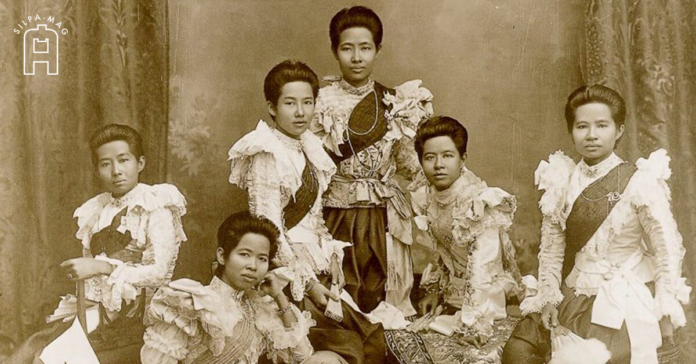 Cover photo สาวชาววัง เจ้านายชั้นสูง ราชสำนักฝ่ายใน