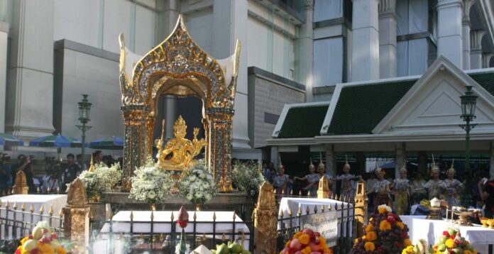 พระพรหม ศาลพระพรหม สี่แยกราชประสงค์