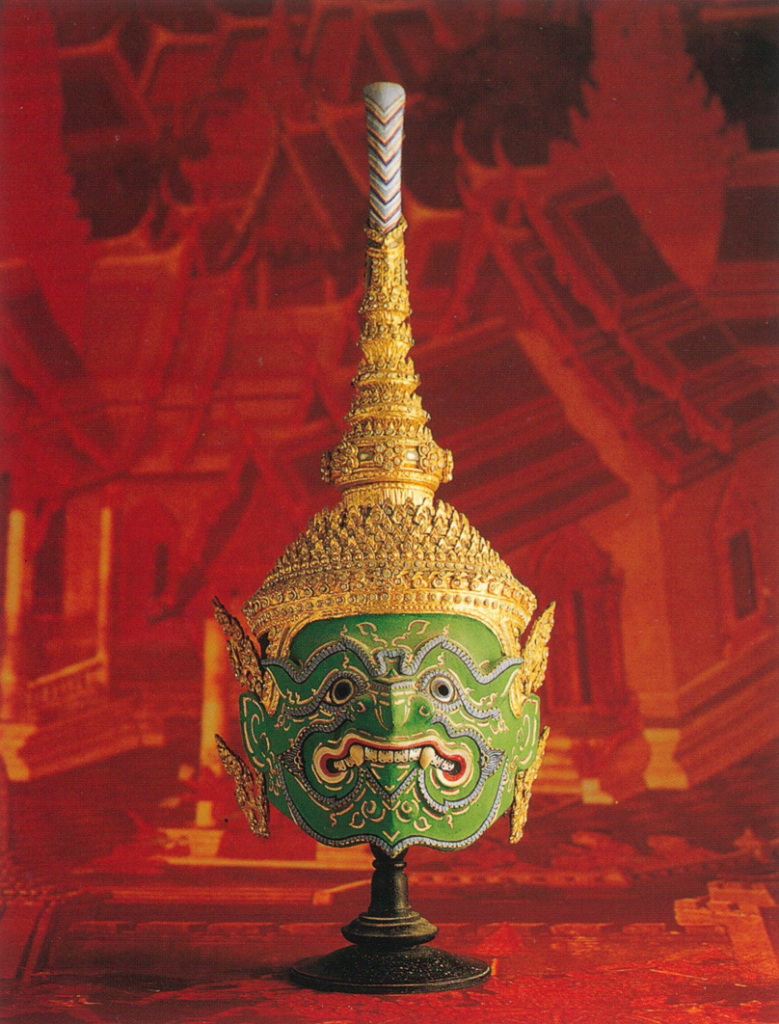 หัวโขนทศพิน หรือไพนาสุริยวงศ์ ที่พิพิธภัณฑสถานแห่งชาติ พระนคร กรมศิลปากร