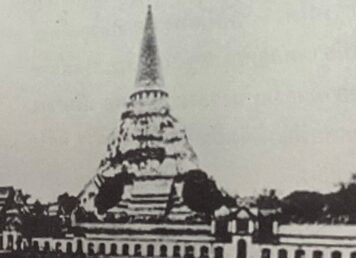 พระร่วงโรจนฤทธิ์ที่วิหารด้านทิศเหนือขององค์พระปฐมเจดีย์