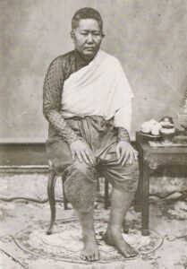 สมเด็จพระบรมราชมาตามหัยิกาเธอ กรมพระยาสุดารัตนราชประยูร พระพี่เลี้ยง หม่อมเจ้าผ่อง พพระธิดา รัชกาลที่ 5 กับ เจ้าจอมมารดาแข