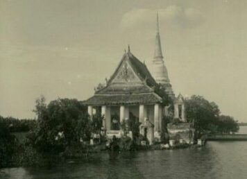 พระสมุทรเจดีย์ กลางน้ำ สมุทรปราการ จังหวัดสมุทรปราการ
