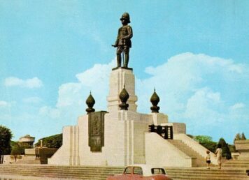 พระบรมรูปที่สวนลุม