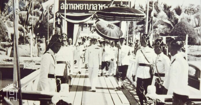 Cover photo King 09 พระบาทสมเด็จพระเจ้าอยู่หัว รัชกาลที่ 9 วันราชประชาสมาสัย