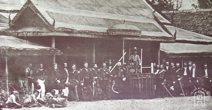wakor พระบาทสมเด็จพระจอมเกล้าเจ้าอยู่หัว รัชกาลที่ 4 ทอดพระเนตร สุริยุปราคา ณ ค่ายหลวง บ้านหว้ากอ ทรงเรียนรู้ วิชาการสมัยใหม่ของชาวตะวันตก