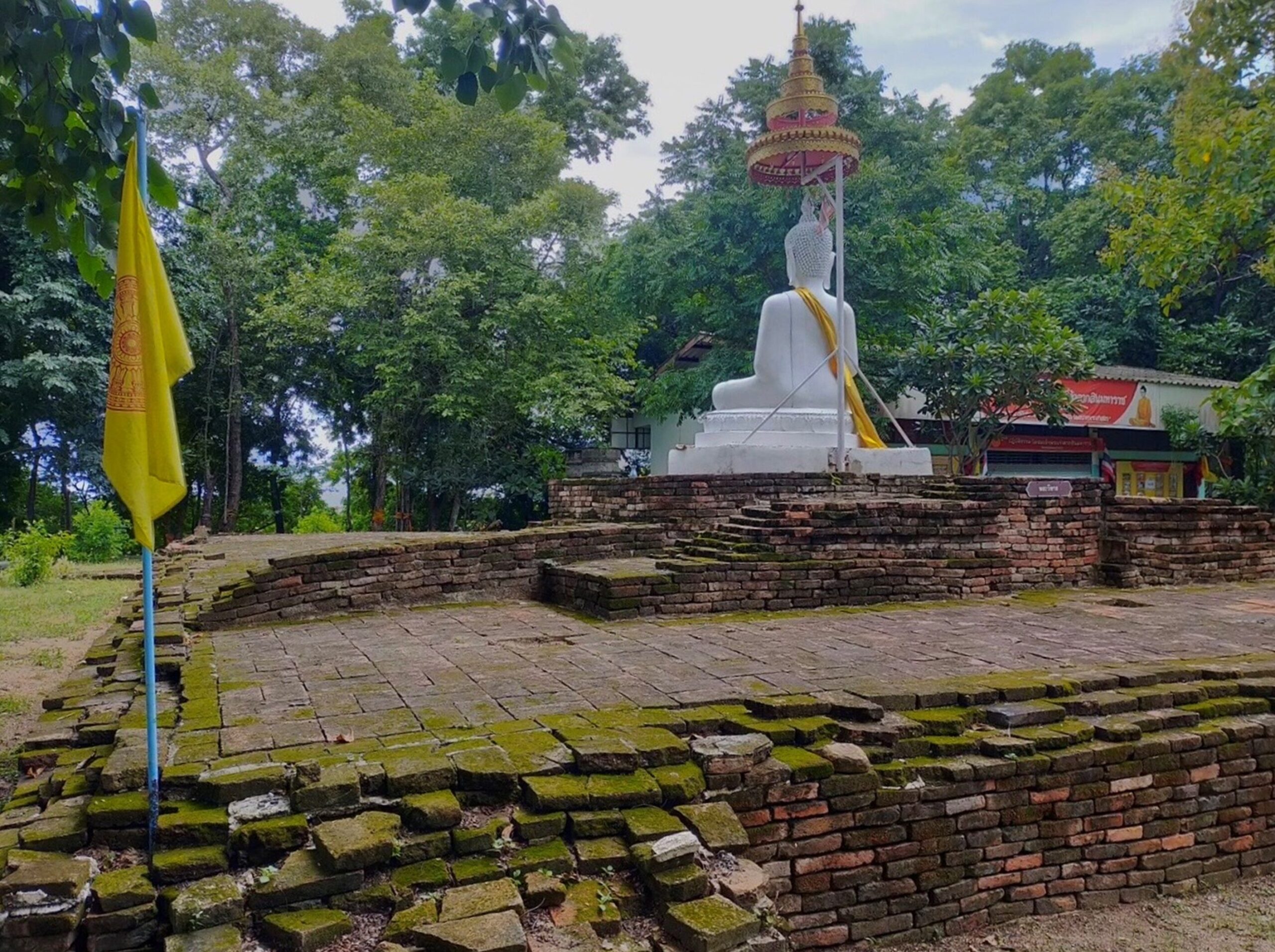 วัดเสี่ยงทายพระบารมี
