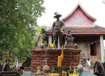วัดเสี่ยงทายพระบารมี
