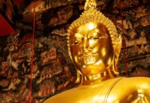 พระศรีศากยมุนี พระประธานในพระวิหารหลวง วัดสุทัศนเทพวราราม