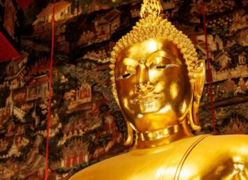 พระศรีศากยมุนี พระประธานในพระวิหารหลวง วัดสุทัศนเทพวราราม
