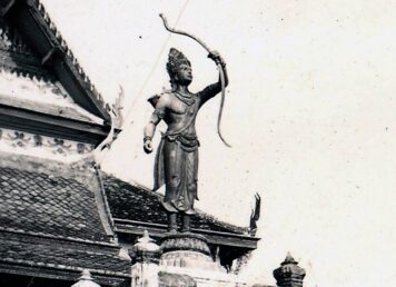 พระนารายณ์ทรงปืน ประติมากรรม