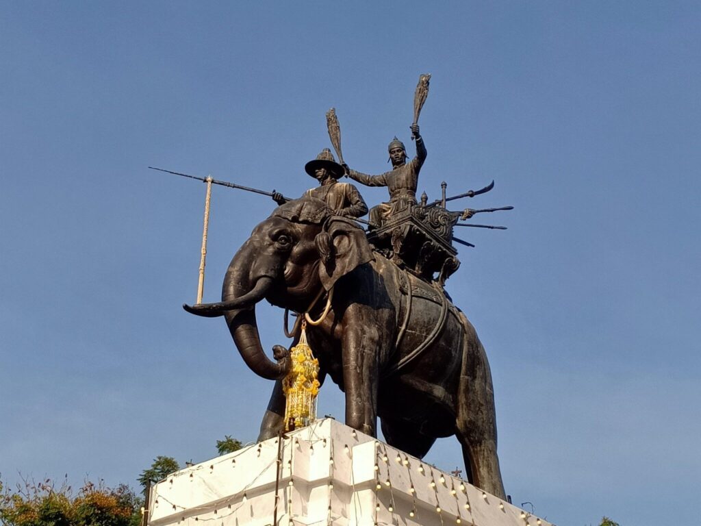 พระบรมราชานุสรณ์ดอนเจดีย์ สุพรรณบุรี สมเด็จพระนเรศวรมหาราช พระนารายณ์เมืองหาง