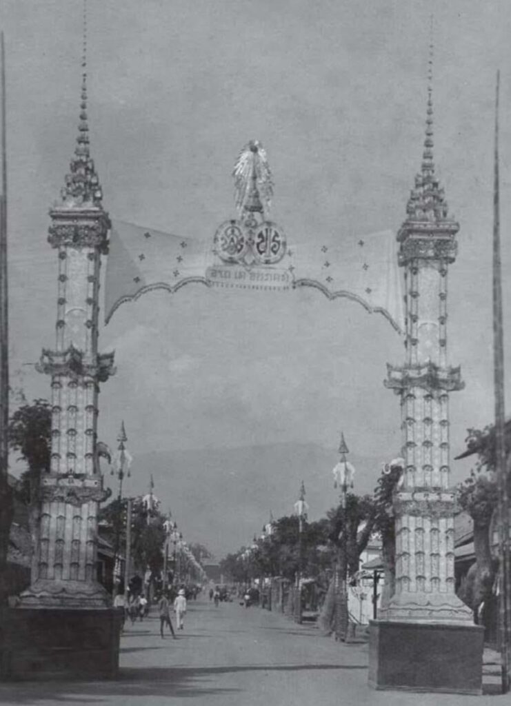 ซุ้มประตูชัยที่ 2