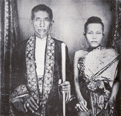 พระบรมฉายาลักษณ์พระบาทสมเด็จพระจอมเกล้าเจ้าอยู่หัว และสมเด็จพระเทพศิรินทราบรมราชินี จากกล้องดาแกโรไทป์