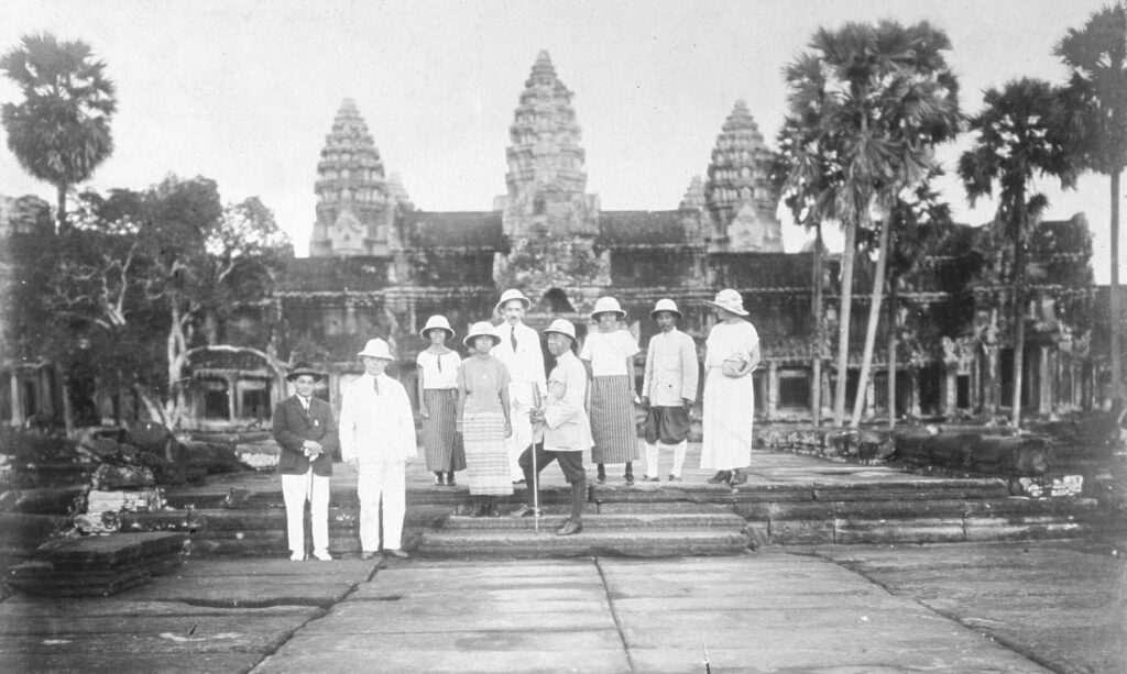 สมเด็จฯ กรมพระยาดำรงราชานุภาพ เยือน นครวัด กัมพูชา ชนชั้นนำสยามสมัยรัชกาลที่ 1-5
