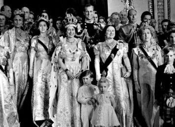 พระราชพิธีบรมราชาภิเษก สมเด็จพระราชินีนาถเอลิซาเบธที่ 2