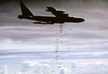 เครื่องบิน B-52 สงครามเวียดนาม ยุทธการอาร์กไลต์ เวียดกง