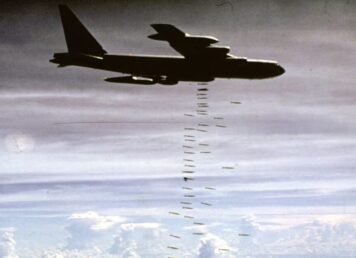 เครื่องบิน B-52 สงครามเวียดนาม ยุทธการอาร์กไลต์ เวียดกง