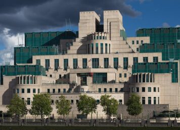 สำนักงานใหญ่ หน่วยข่าวกรองลับอังกฤษ MI6 สหราชอาณาจักร