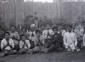 ผู้ต้องหา นักโทษในอดีต หน้า ศาลเมืองเชียงใหม่ นักโทษสยาม