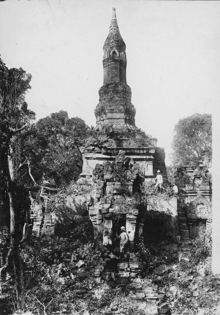 พระมหาธาตุเจดีย์ วัดมหาธาตุ เมืองสุโขทัย