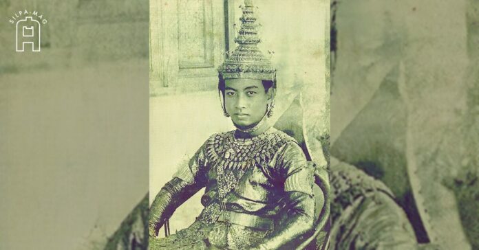 Cover photo พระบาทสมเด็จพระนโรดม สีหนุ พระมหากษัตริย์กัมพูชา สภาราชบัลลังก์