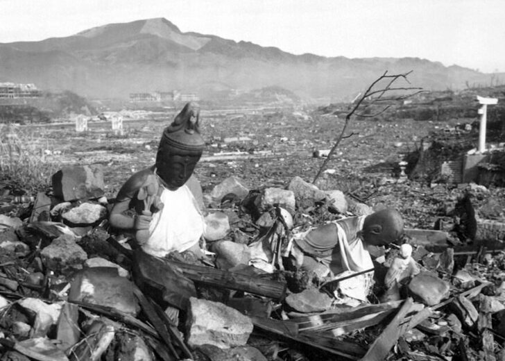 9 สิงหาคม 1945 สหรัฐฯ ทิ้งระเบิดปรมาณู “ไอ้อ้วน” ถล่มนางาซากิ สภาพ เมือง นางาซากิ หลังถูกถล่มด้วย ระเบิดปรมาณู 9 สิงหาคม 1945 สงครามโลกครั้งที่ 2
