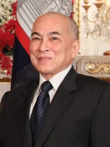 พระบาทสมเด็จพระบรมนาถนโรดม สีหมุนี พระมหากษัตริย์กัมพูชา สภาราชบัลลังก์ 
