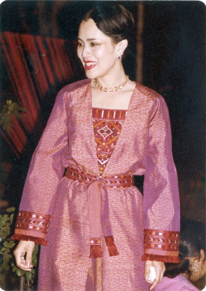 สมเด็จพระนางเจ้าสิริกิติ์ พระบรมราชินีนาถ พระบรมราชชนนีพันปีหลวง