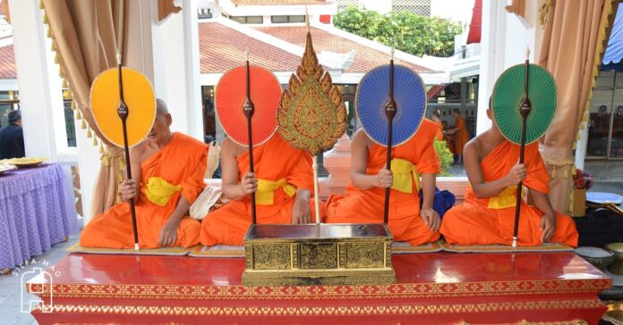 ความหมายของสีพัดพระพิธีธรรม