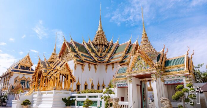 Cover photo-1 พระที่นั่งดุสิตมหาปราสาท