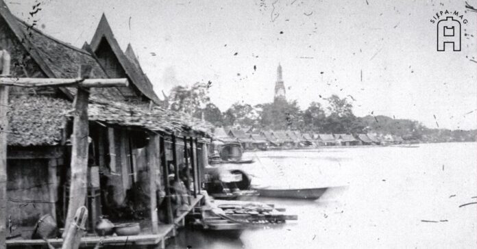 Cover photo บ้านเรือนแพริมแม่น้ำเจ้าพระยา ประกอบเรื่อง ชุมชนเก่าแก่ที่สุดของกรุงเทพฯ