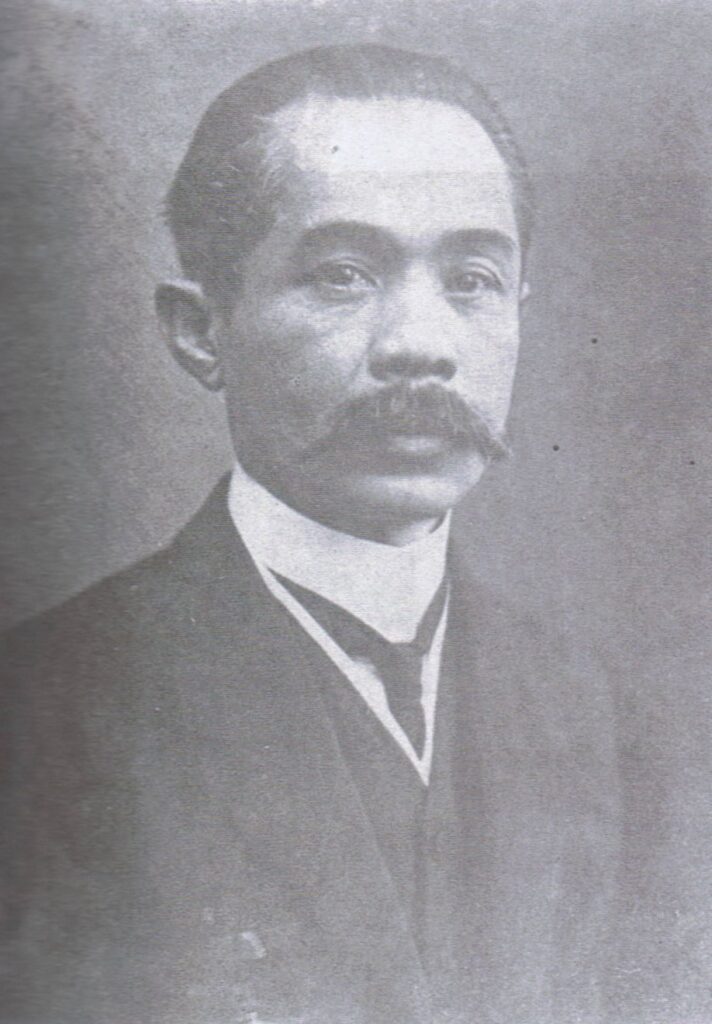 พลเอก มหาอำมาตย์เอก เจ้าพระยาวงษานุประพัทธ หรือหม่อมราชวงศ์สะท้าน (กลาง) สนิทวงศ์