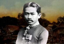 เมื่อพระองค์เจ้าปฤษฎางค์ ขอพระราชทานอภัยโทษจาก ร.5 ด้วยพระบรมสารีริกธาตุ พระวรวงศ์เธอ พระองค์เจ้าปฤษฎางค์ ประกอบเรื่อง ขอพระราชทานอภัยโทษจาก รัชกาลที่ 5 ด้วย พระบรมสารีริกธาตุ
