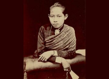 สมเด็จพระนางเจ้าสว่างวัฒนา พระบรมราชเทวี ในรัชกาลที่ 5 พระอิสริยยศท้ายสุดคือ สมเด็จพระศรีสวรินทิราบรมราชเทวี พระพันวัสสาอัยยิกาเจ้า แกงเซี่ยงจี๊