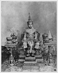 สมเด็จฯ เจ้าฟ้าวไลยอลงกรณ์ น้องหญิงวไลยอลงกรณ์ ใน พระราชพิธีโสกันต์