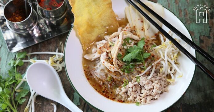 cover photo noodles ก๋วยเตี๋ยวจอมพล ป.