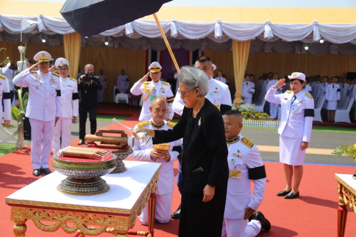 06 สมเด็จพระกนิษฐาธิราชเจ้า กรมสมเด็จพระเทพรัตนราชสุดาฯ สยามบรมราชกุมารี