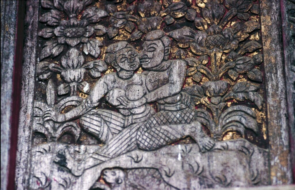 งานไม้จำหลัก เรือนไทย วัดคงคาราม ราชบุรี