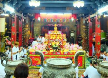 เจ้าพ่อเสือ ณ ศาลเจ้าพ่อเสือ เสาชิงช้า