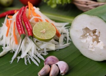ส้มตำชาววัง สูตรหม่อมหลวงติ๋ว