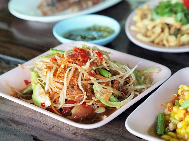 ส้มตำ